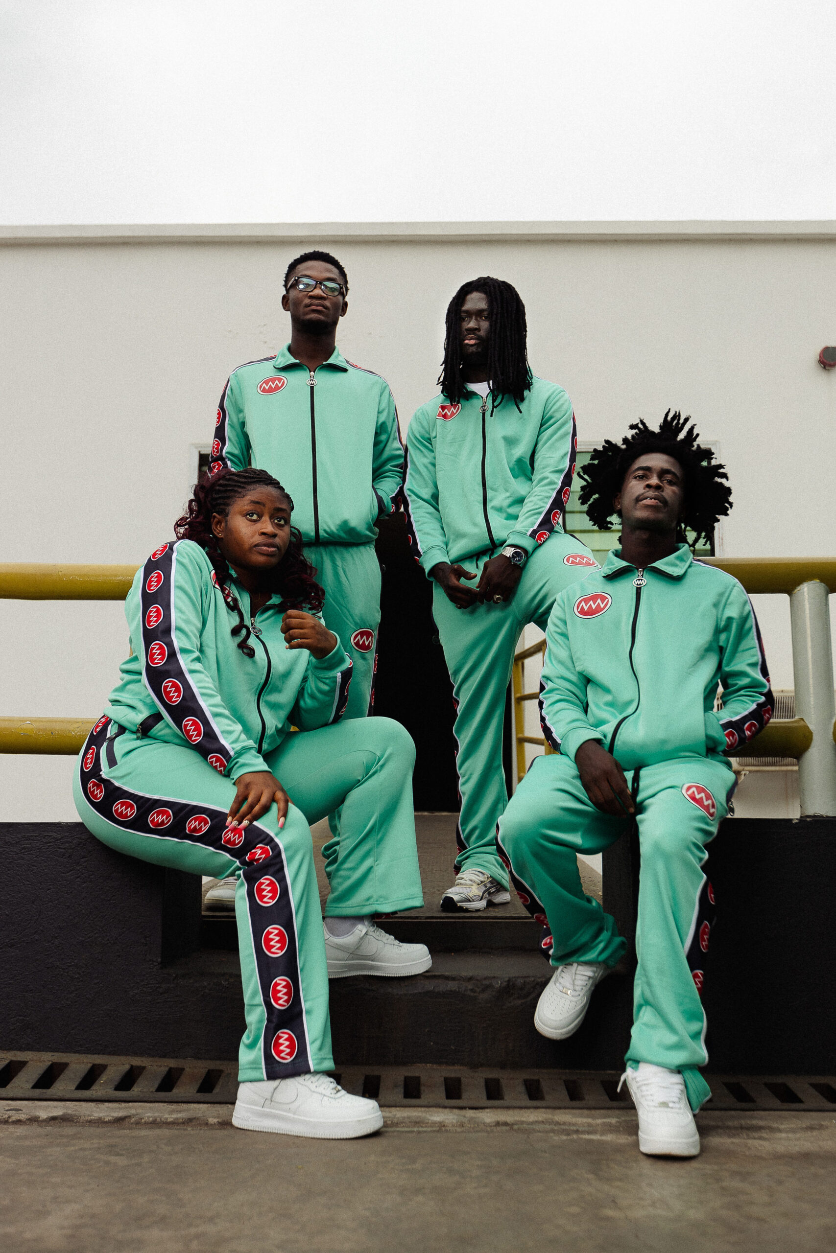 MODERNDAY TRAXJ SUIT - Image 10